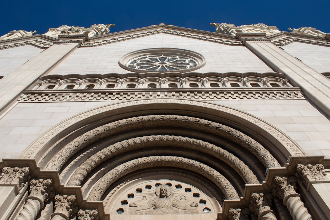Basílica del Santuario Nacional: Un tesoro de fe en Washington - Washington | Secret World Trip Planner