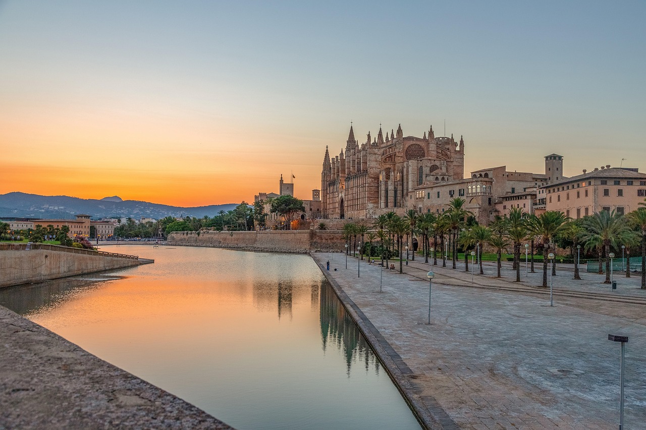 Cosa vedere a Palma 2026: Guida Imperdibile alla Capitale - Palma | Secret World Trip Planner