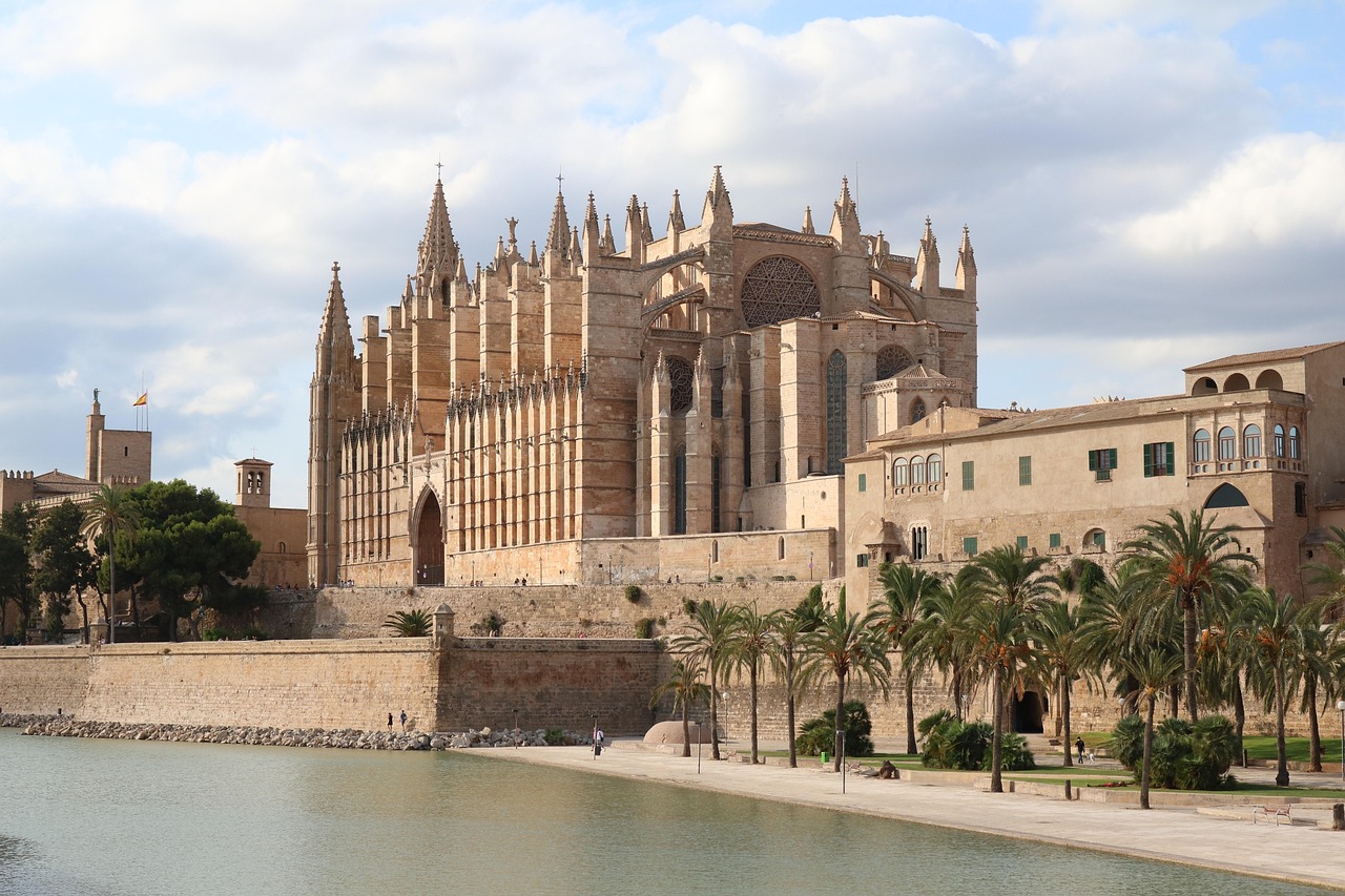 What to See in Palma 2026: Must-Visit Guide to the Capital - Palma | Secret World Trip Planner