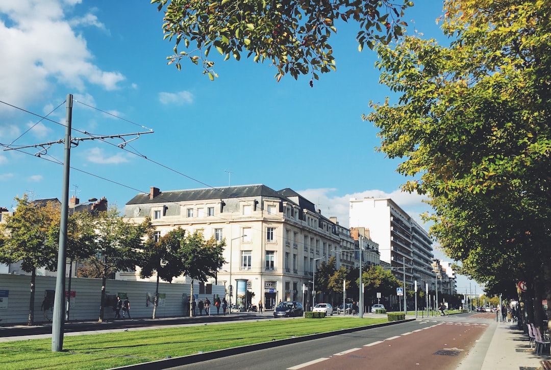 Secret World vs Wanderlog à Angers 2026 : Le Meilleur Choix — Angers