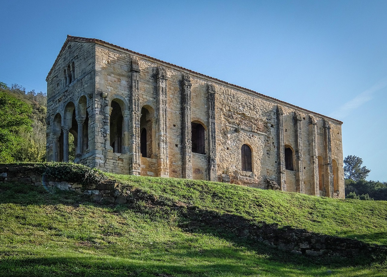 Alternativa a Wanderlog en Oviedo 2026: Descubre Secret World - Oviedo | Secret World Trip Planner