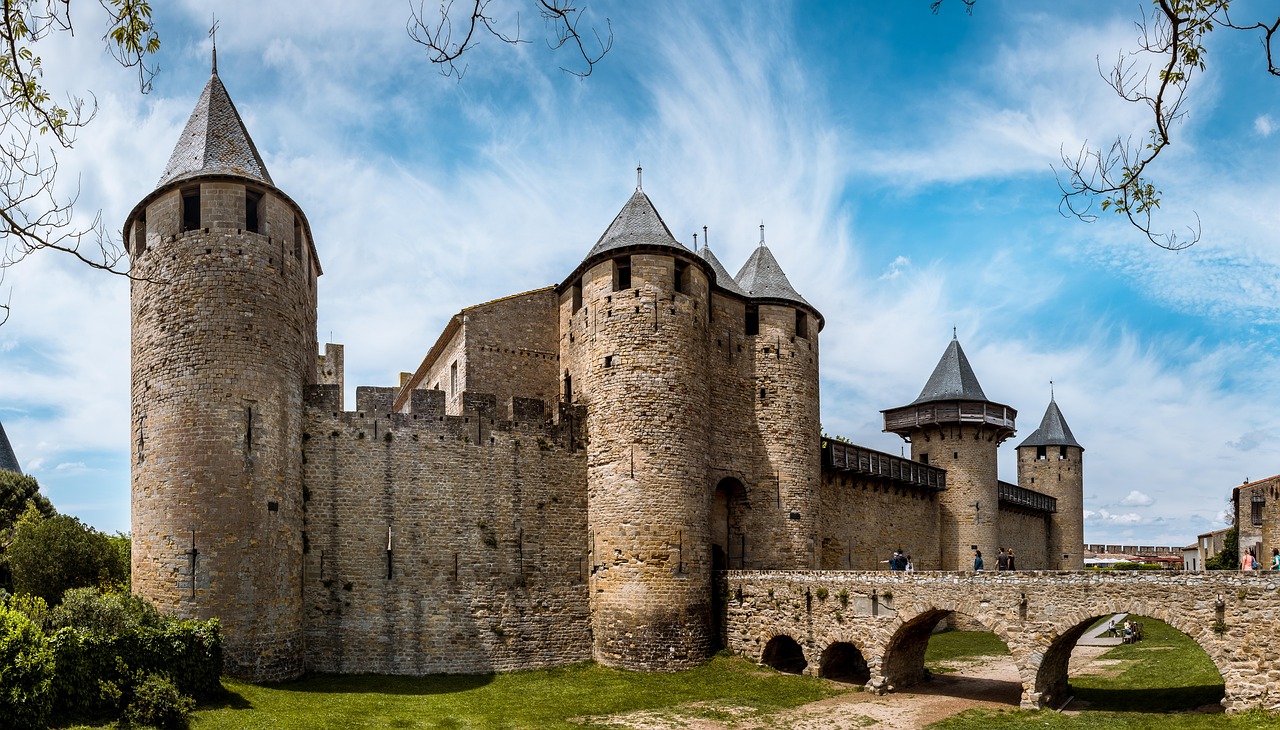 Alternative à Wanderlog pour Carcassonne 2026 : découvrez Secret World - Carcassonne | Secret World Trip Planner