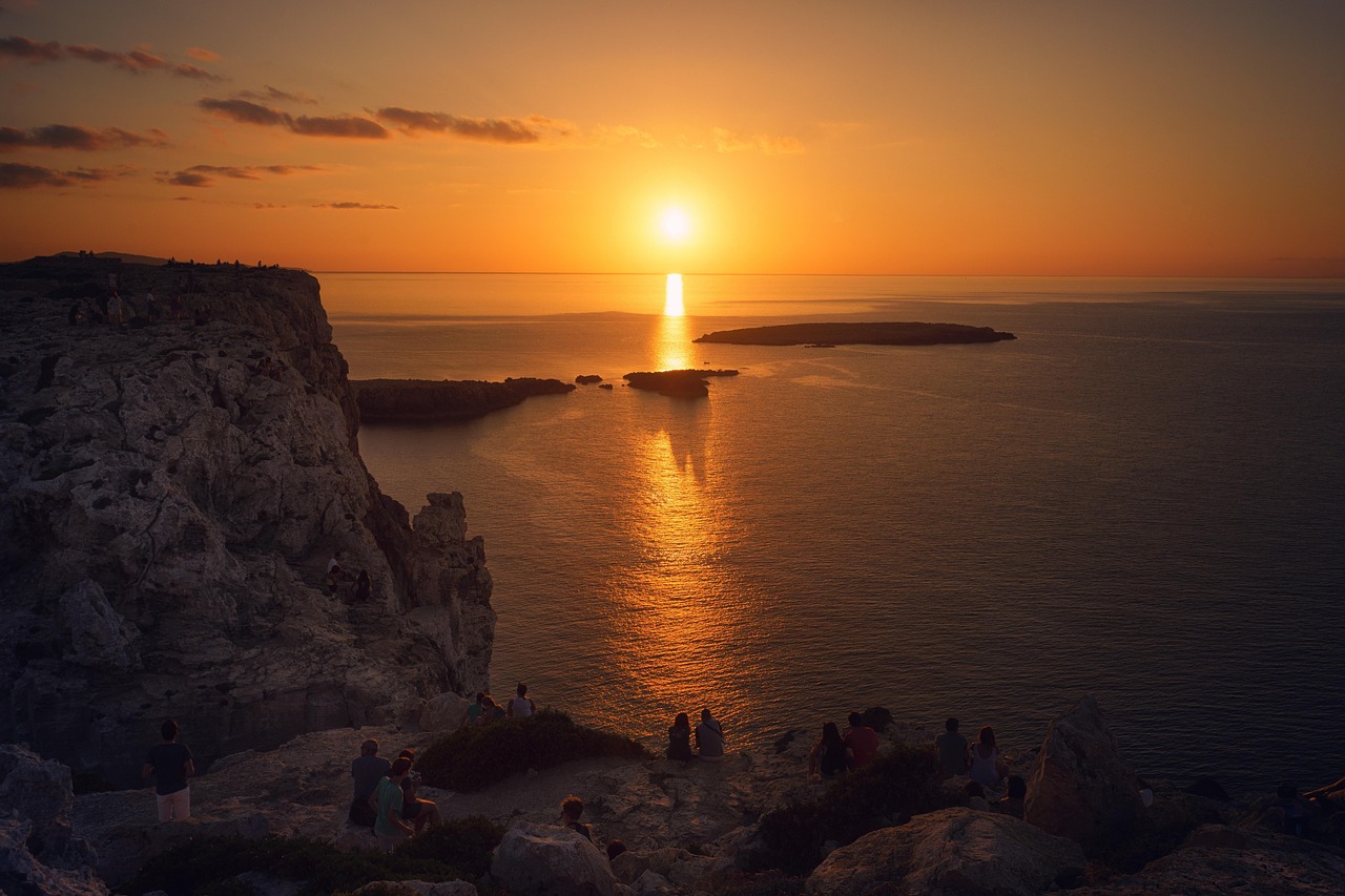 Secret World vs Wanderlog en Menorca 2026: ¿Cuál Elegir? - Menorca | Secret World Trip Planner
