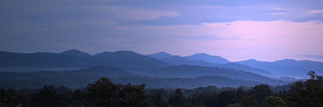 Wanderlog Alternatives for Asheville 2026: Discover Secret World - Asheville | Secret World Trip Planner