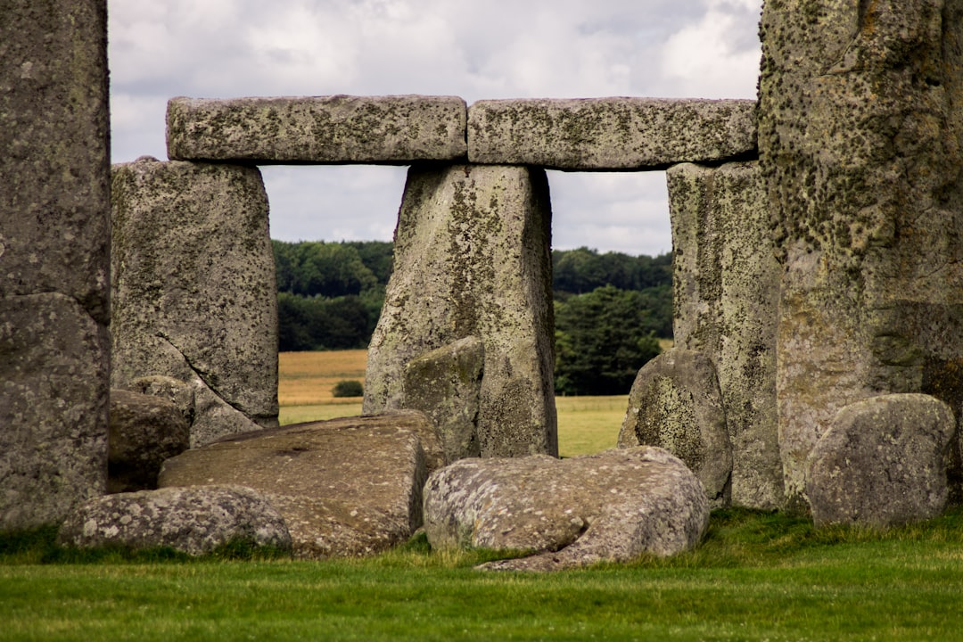 Stonehenge: O Mistério dos Monumentos Pré-Históricos - Salisbury SP4 7DE | Secret World Trip Planner