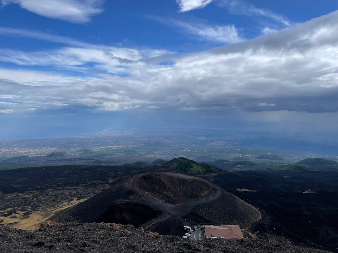 Etna: El Gigante de Sicilia y sus Maravillas - Etna | Secret World Trip Planner