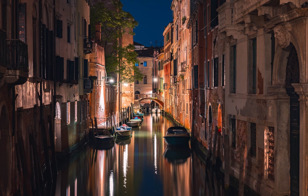 Planificador de Viajes AI 2026: Revoluciona tus Viajes en Venecia - Venezia | Secret World Trip Planner