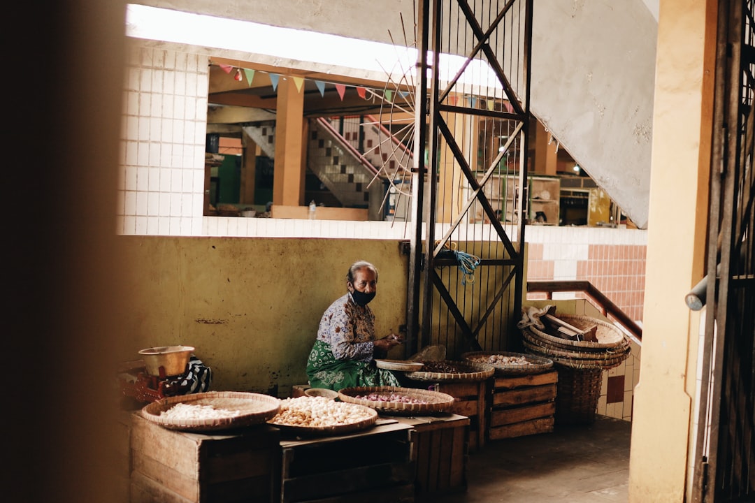 Beringharjo: Il Cuore Pulsante di Yogyakarta - Kota Yogyakarta | Secret World Trip Planner