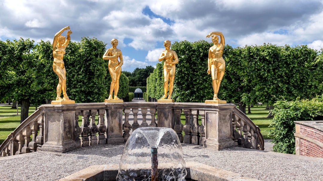 Giardini Reali di Herrenhausen: Un Paradiso Botanico a Hannover - Herrenhäuser Str. 4 | Secret World Trip Planner