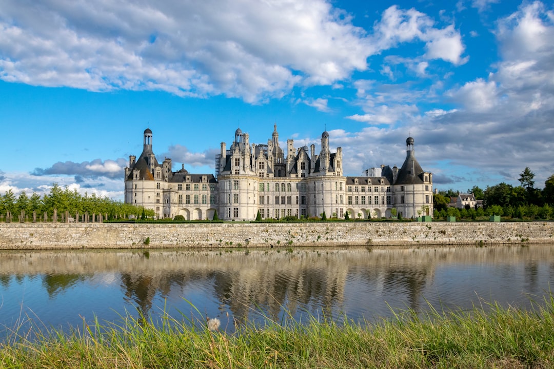 シャンボール城：フランス・ルネサンスの傑作 - 41250 Chambord | Secret World Trip Planner