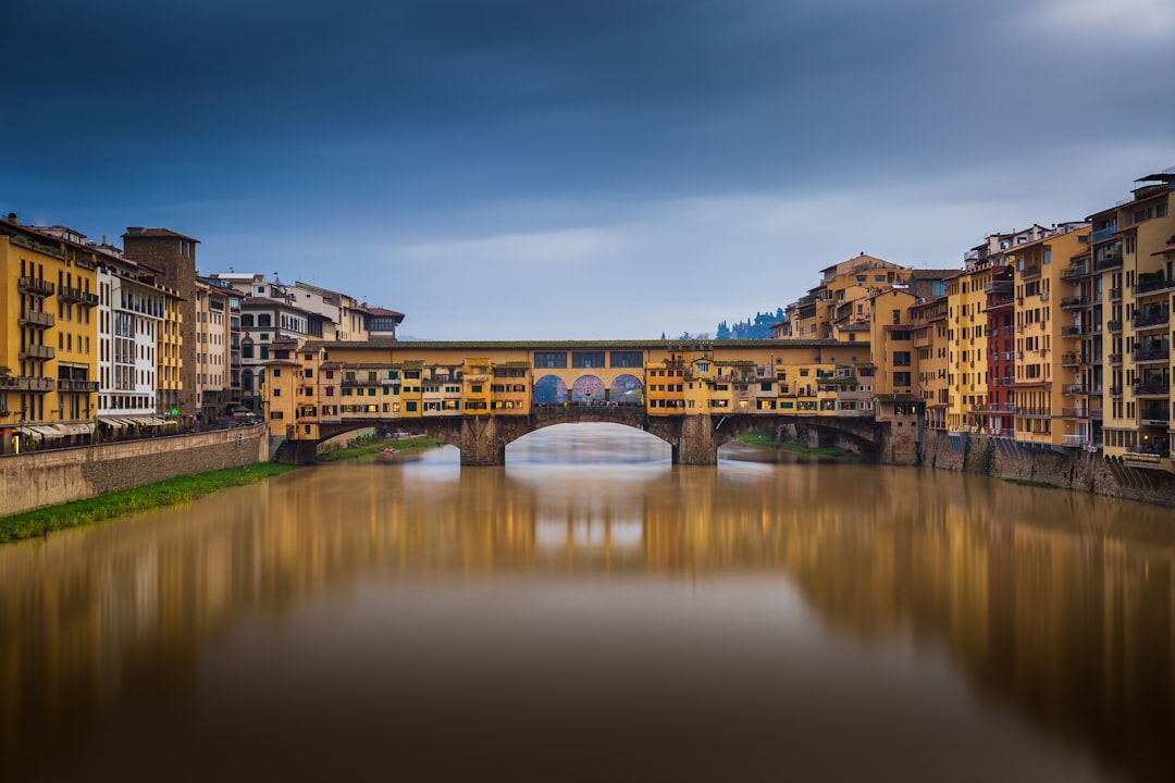 베키오 다리: 피렌체의 보석 - Ponte Vecchio | Secret World Trip Planner