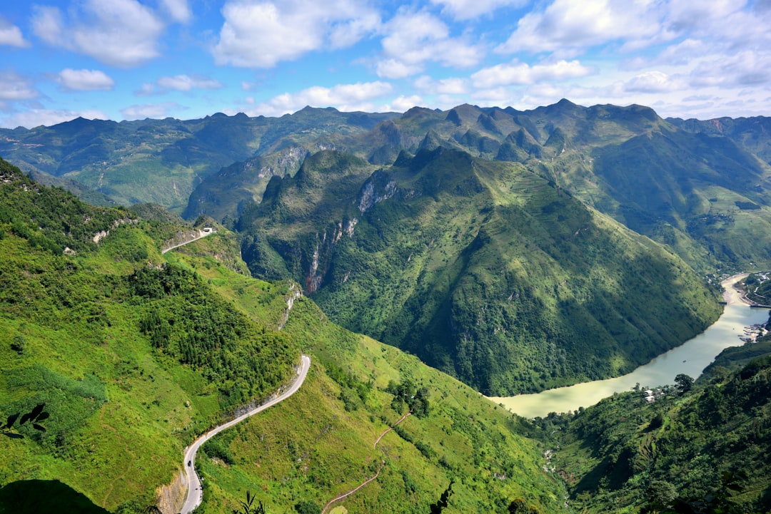 Discover the Magic of Mã Pí Lèng Pass in Vietnam | Secret World Trip Planner