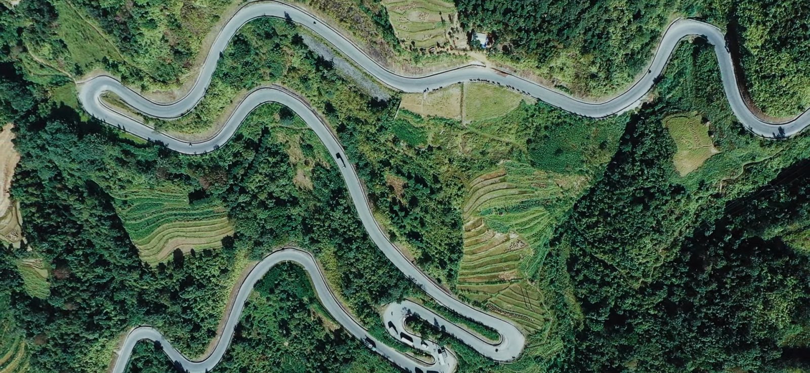 Discover the Magic of Mã Pí Lèng Pass in Vietnam | Secret World Trip Planner