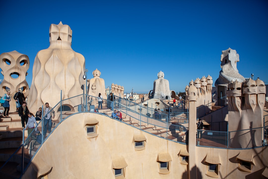 Casa Batlló : Un Joyau de l'Architecture Moderniste - Eixample | Secret World Trip Planner