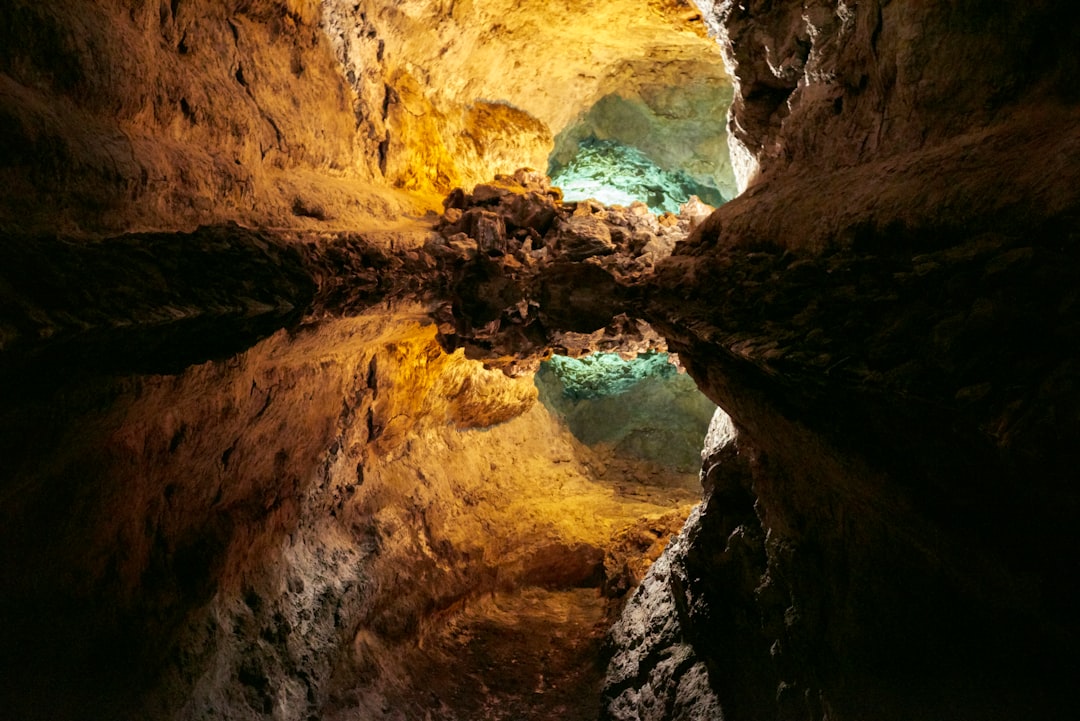 Cueva de los Verdes: Un Viaggio Sottoterra a Lanzarote - 35542 | Secret World Trip Planner