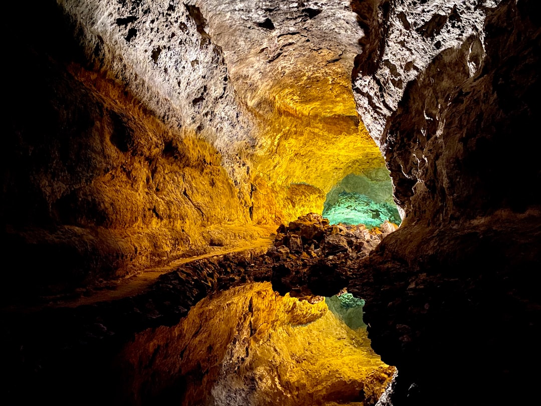 Cueva de los Verdes: Uma Aventura Subterrânea em Lanzarote - 35542 | Secret World Trip Planner