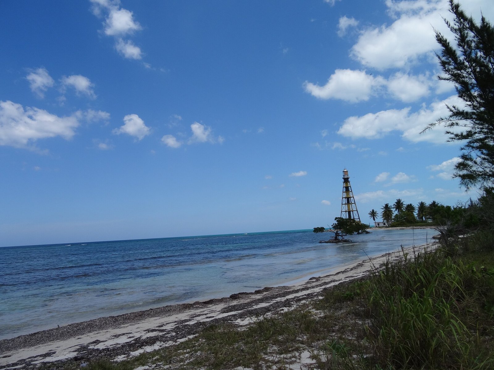 Discover the Cayo Jutías Lighthouse: a Gem of Cuba - Minas de Matahambre | Secret World Trip Planner