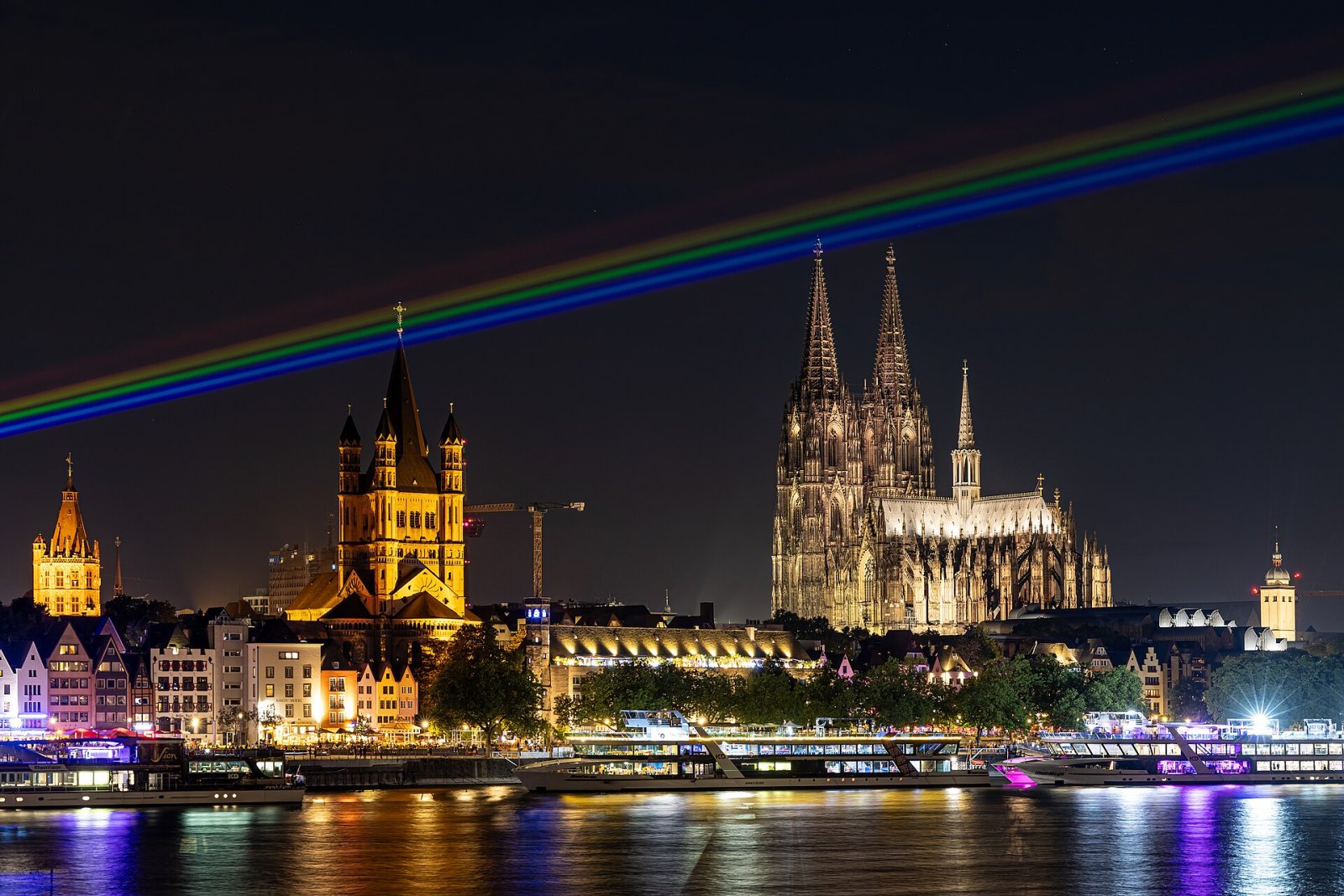 ケルン大聖堂：ゴシック建築の傑作 - Köln | Secret World Trip Planner