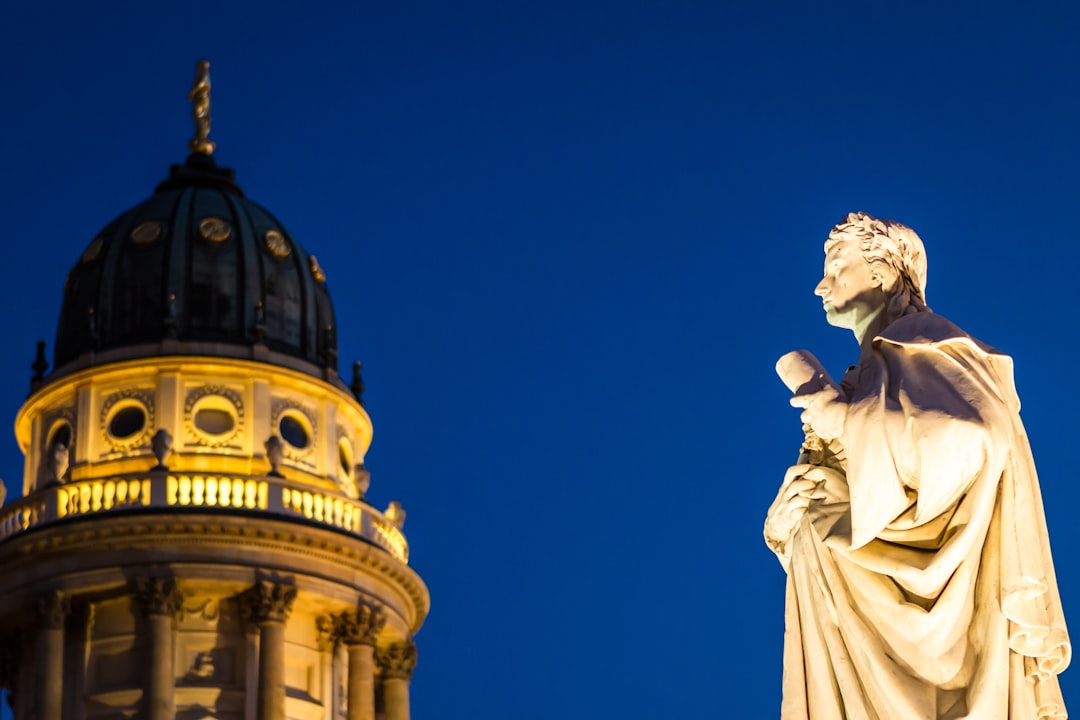 Gendarmenmarkt: el corazón cultural de Berlín - Berlin | Secret World Trip Planner