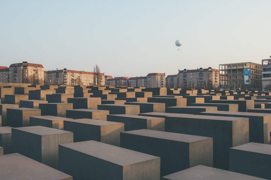 Мемориал убитым евреям Европы: Место для размышлений в Берлине - Berlin | Secret World Trip Planner