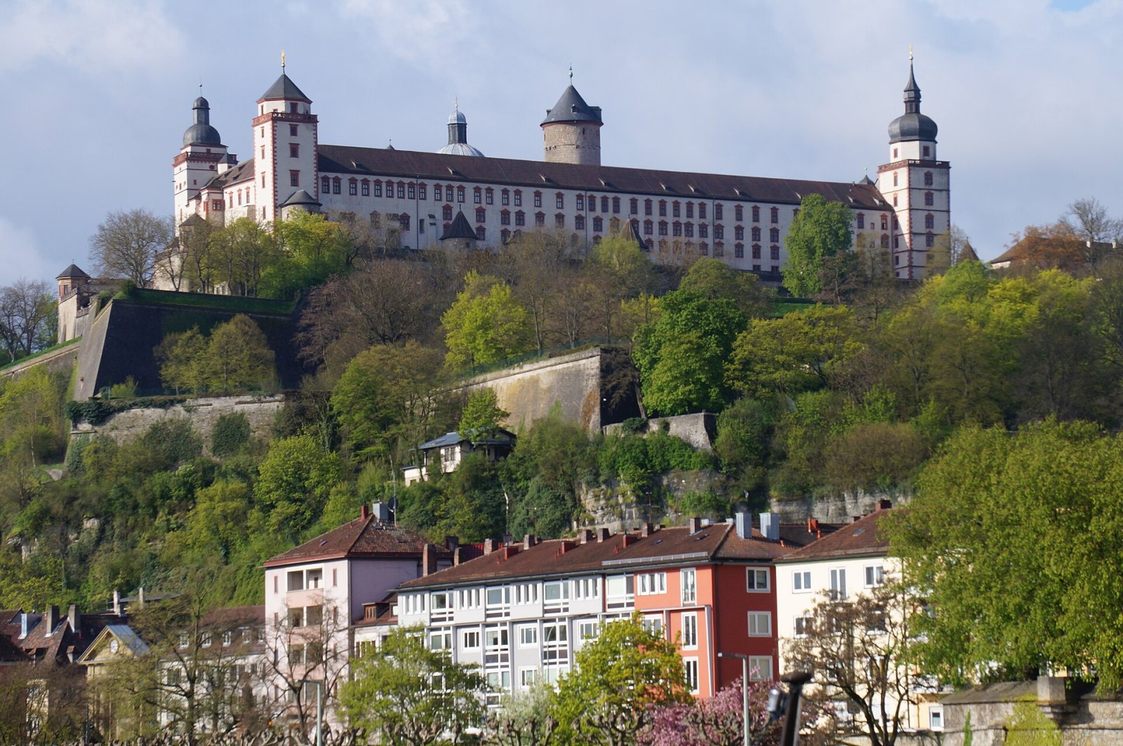 Découvrez la Festung Marienberg de Würzburg : Histoire et Beauté - Würzburg | Secret World Trip Planner