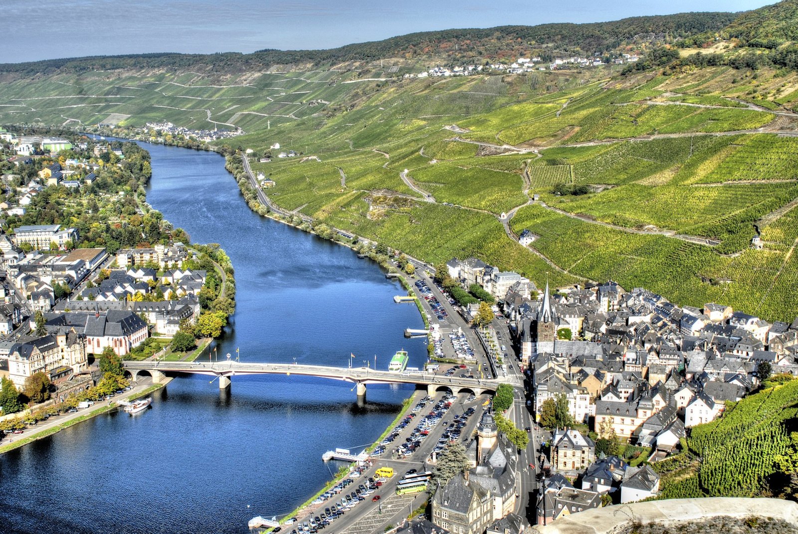 Explorando el Valle del Río Mosela en Bernkastel-Kues - Bernkastel-Kues | Secret World Trip Planner