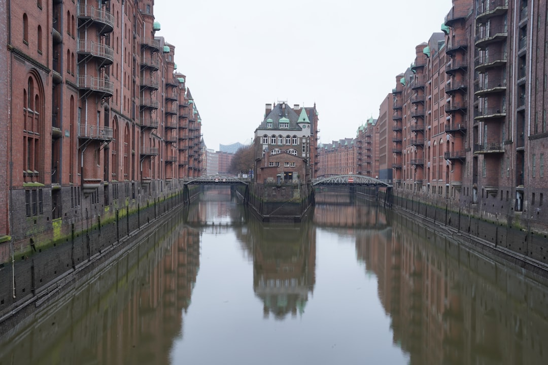 Descubriendo Hamburg Speicherstadt: Historia y Bellezas - Hamburg | Secret World Trip Planner