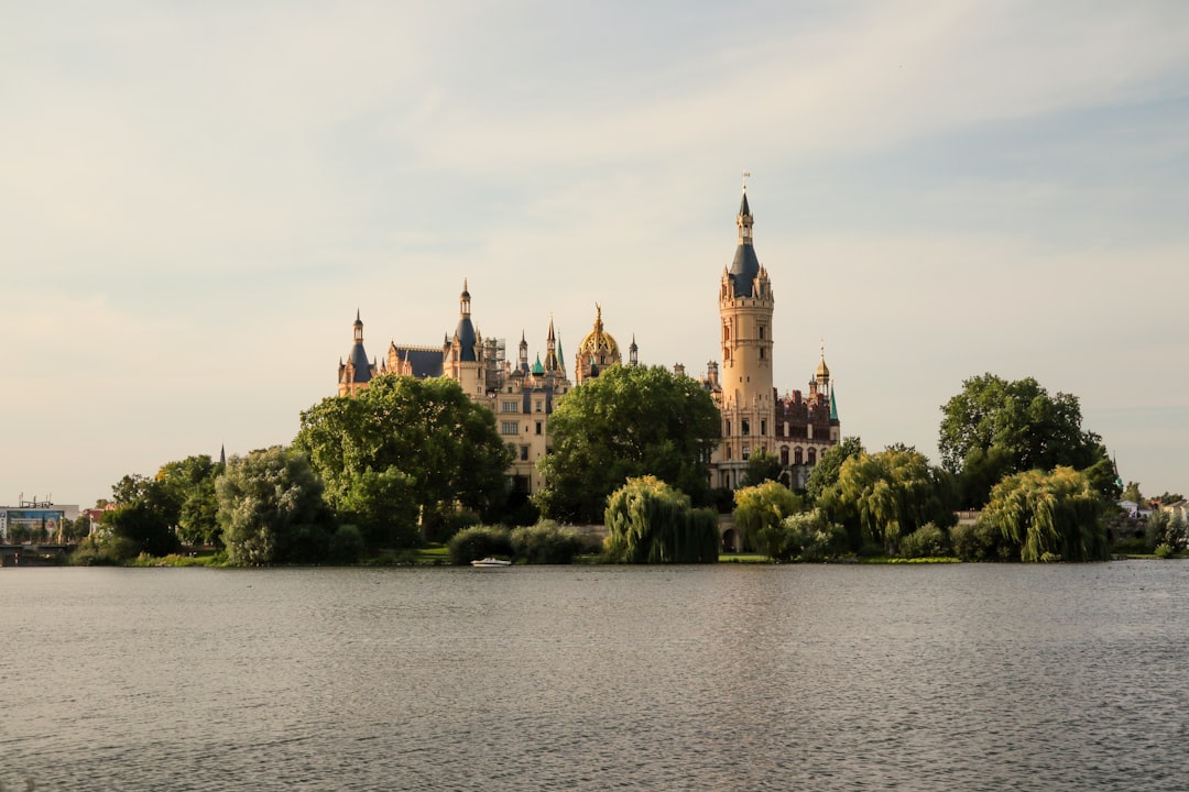 Scopri il Castello di Schwerin: un gioiello della storia tedesca - Schwerin | Secret World Trip Planner