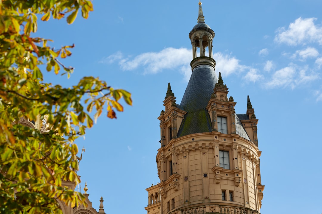 Откройте для себя Замок Шверин: жемчужина немецкой истории - Schwerin | Secret World Trip Planner