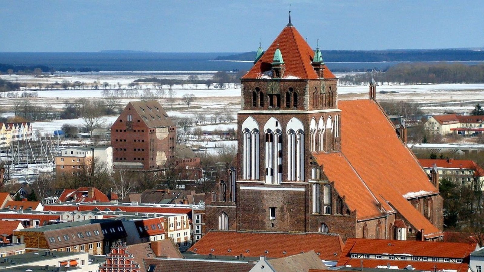 探索格赖夫斯瓦尔德大教堂:德国的文化瑰宝 - Greifswald | Secret World Trip Planner