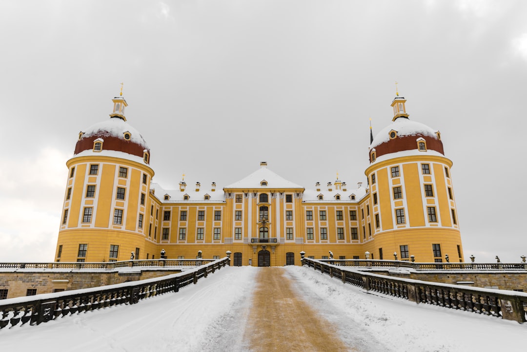 Découvrez le Château de Moritzburg : Histoire et Beauté en Saxe - Moritzburg | Secret World Trip Planner