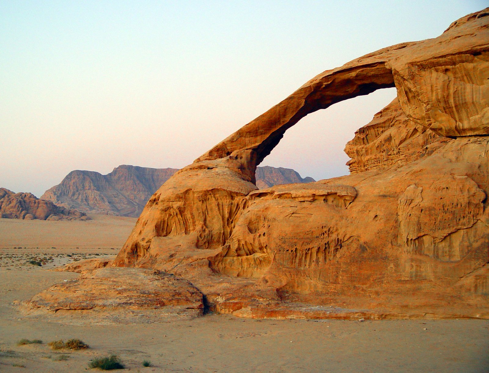 Entdecken Sie Kharaz: ein verstecktes Juwel in Jordanien - RF53+CM Al-Quwayrah | Secret World Trip Planner