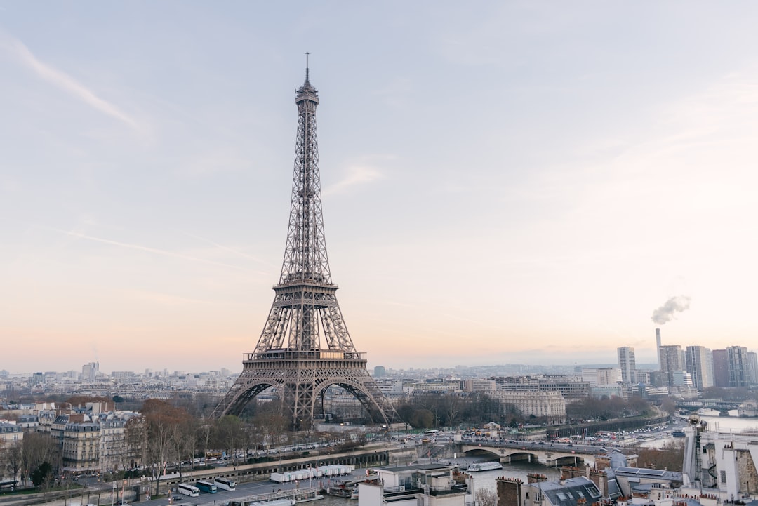 Descubre la Torre Eiffel: símbolo de París y de Francia - Paris | Secret World Trip Planner