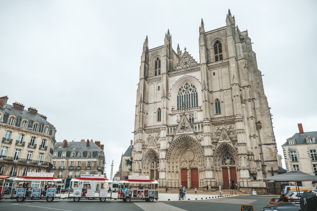 Entdecken Sie die Cathédrale Saint-Pierre de Nantes: ein kultureller Schatz - Fontguenand | Secret World Trip Planner