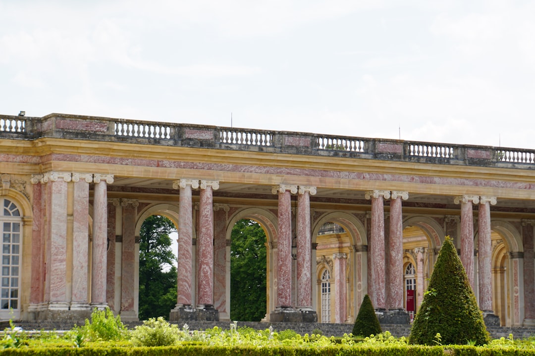 Entdecken Sie den Palast von Versailles: Geschichte und zeitlose Schönheit - Versailles | Secret World Trip Planner