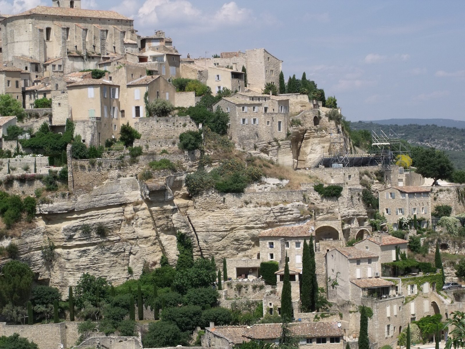 Descubre el encanto histórico del Village de Gordes - Gordes | Secret World Trip Planner