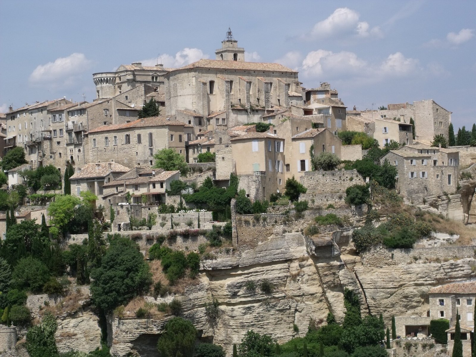 Descubre el encanto histórico del Village de Gordes - Gordes | Secret World Trip Planner