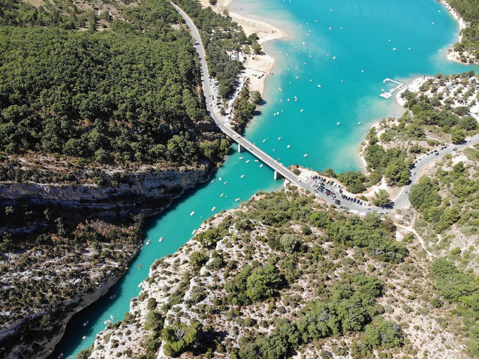 Lago de Sainte-Croix: una joya natural en Provenza - Sainte-Croix-du-Verdon | Secret World Trip Planner