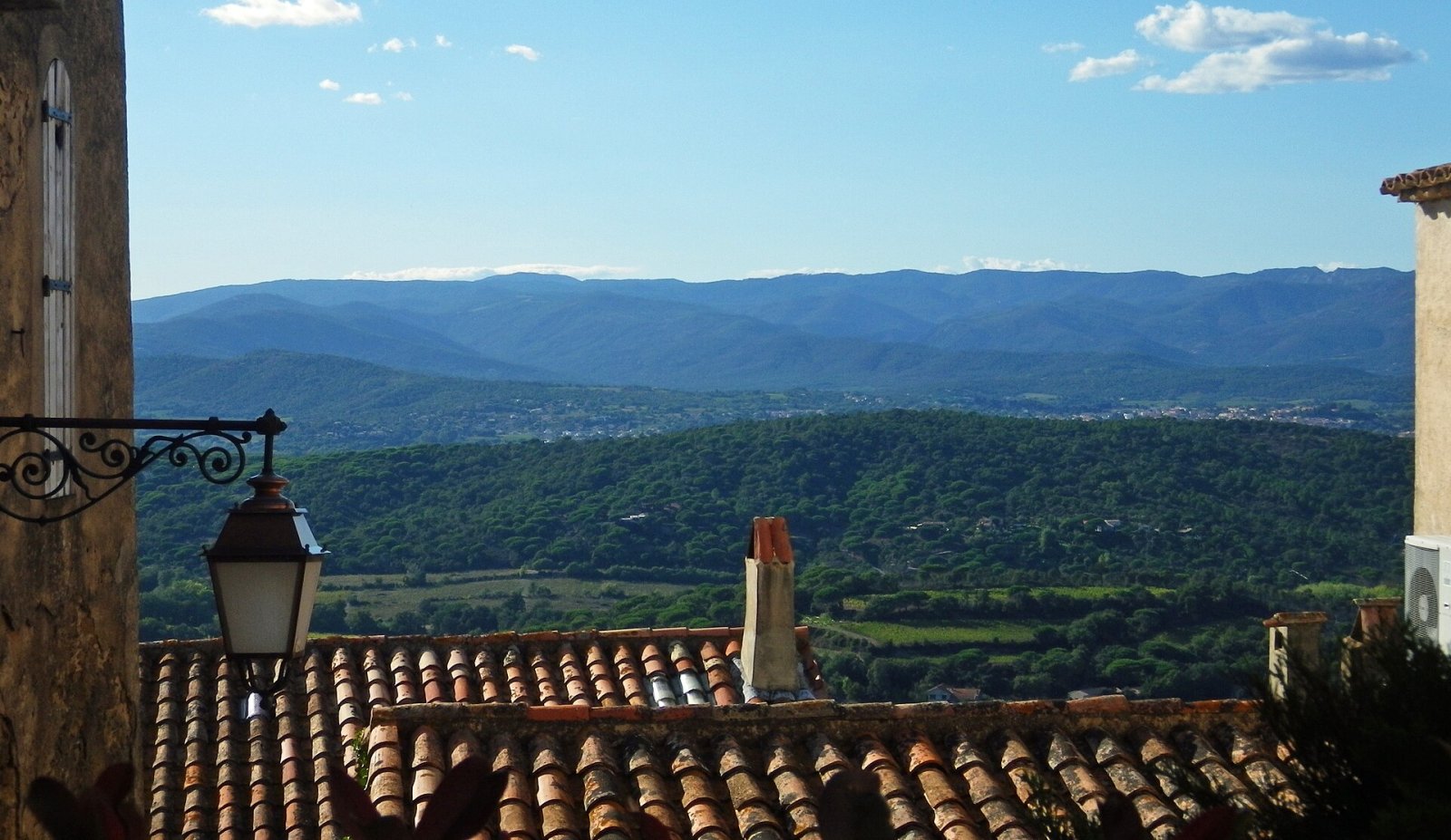 Descubra o Massif des Maures: um canto da natureza na Provença - Les Mayons | Secret World Trip Planner