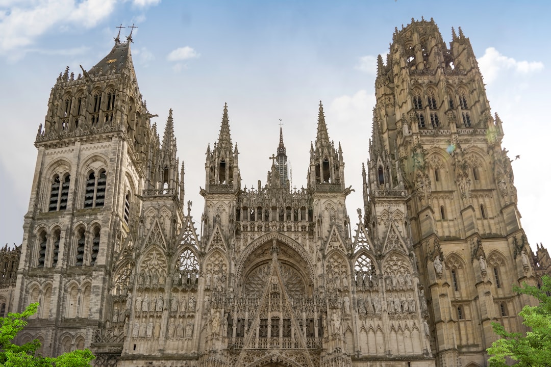Scopri la maestosa Cathédrale de Rouen in Normandia - Rouen | Secret World Trip Planner
