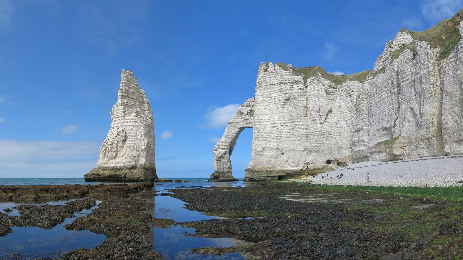 エトルタを発見：ノルマンディーの息をのむ崖 - Étretat | Secret World Trip Planner