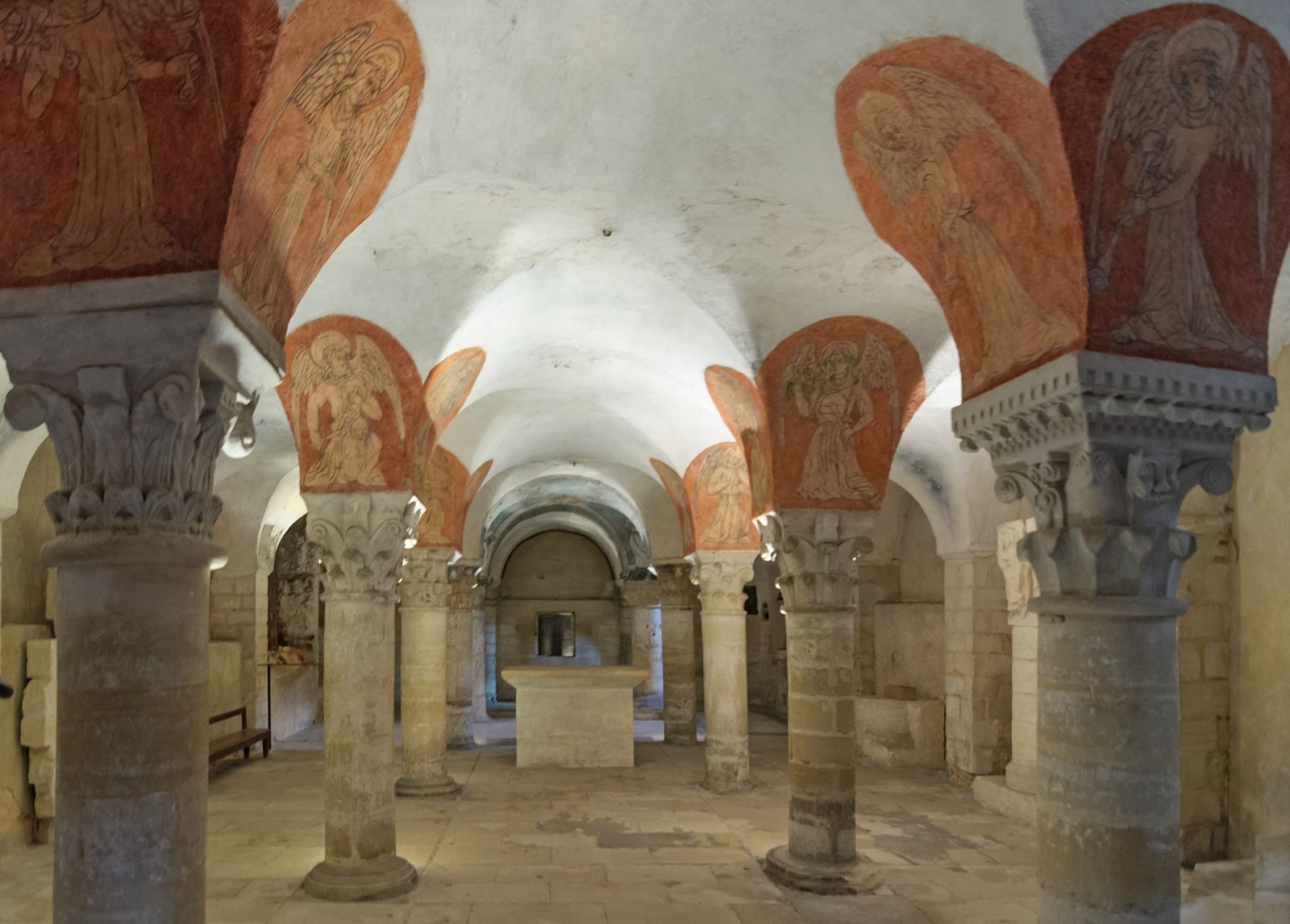 Discover the Bayeux Cathedral: A Gem of Normandy — Écaquelon