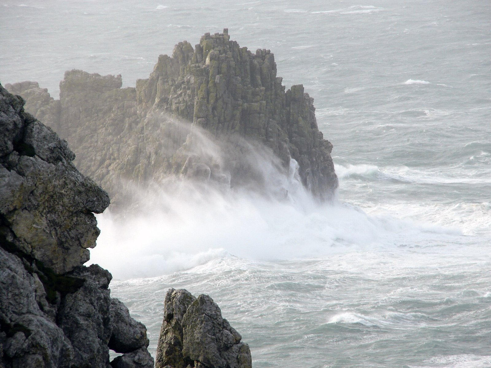Discover the Presqu'île de Crozon: Nature and Culture in Brittany — Vendeuvre-sur-Barse