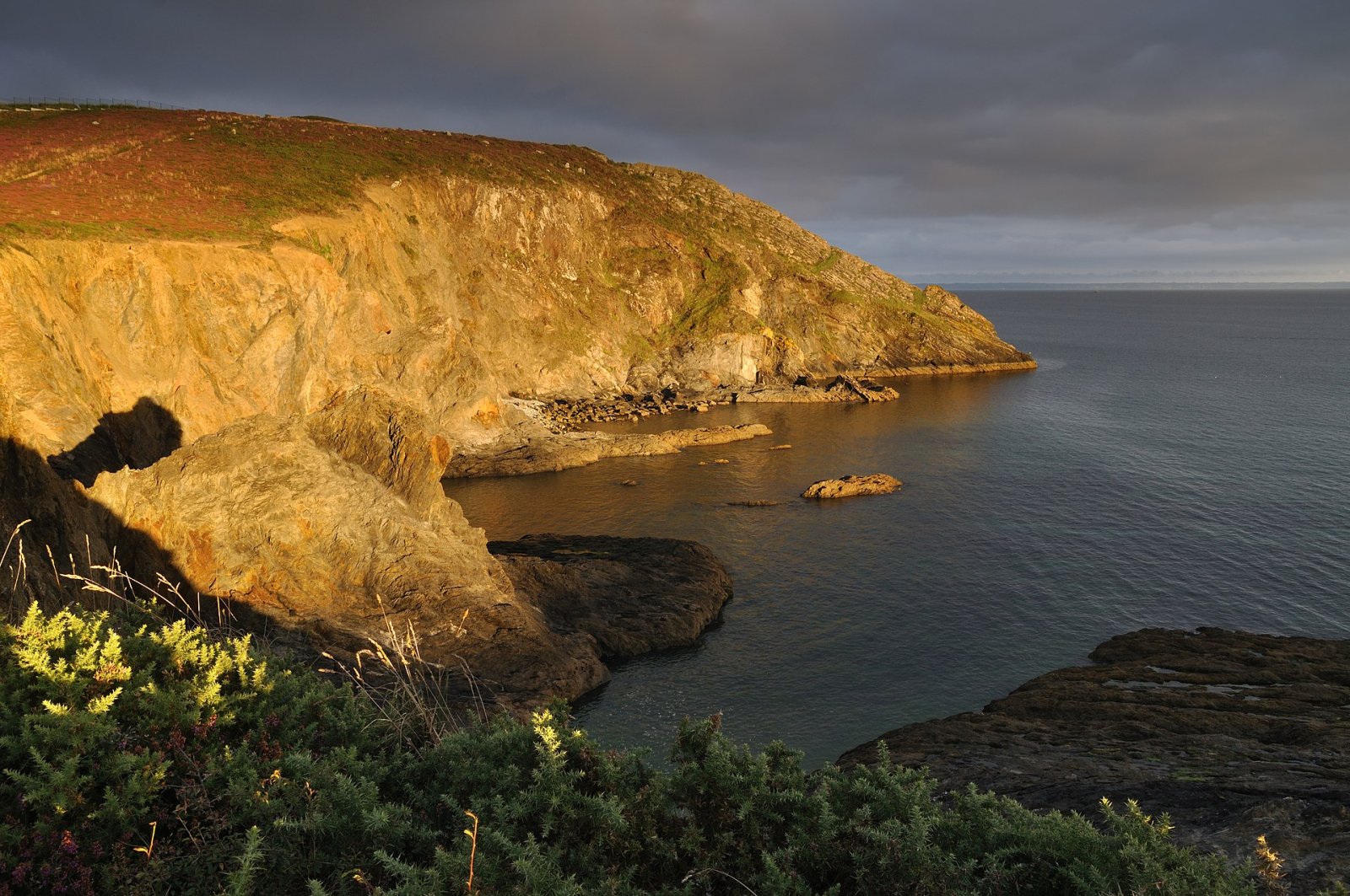 Discover the Presqu'île de Crozon: Nature and Culture in Brittany - Vendeuvre-sur-Barse | Secret World Trip Planner