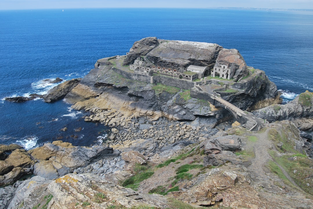 Discover the Presqu'île de Crozon: Nature and Culture in Brittany - Vendeuvre-sur-Barse | Secret World Trip Planner
