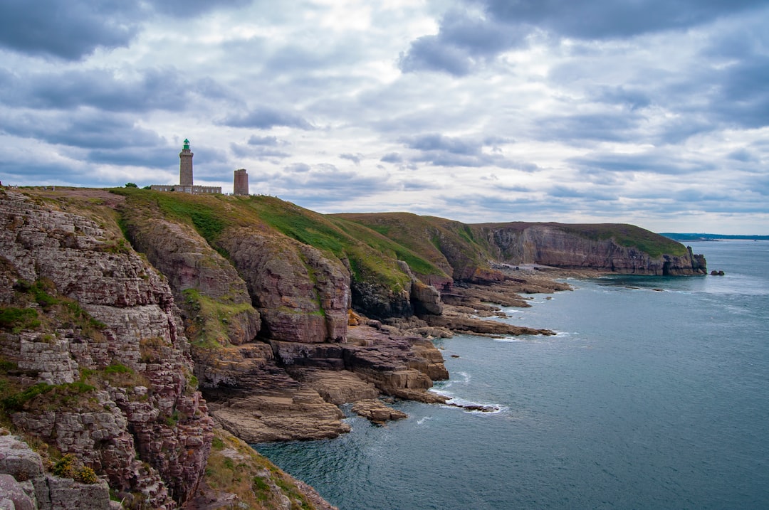 Entdecken Sie Cap Fréhel: ein Naturjuwel der Bretagne - Longjumeau | Secret World Trip Planner