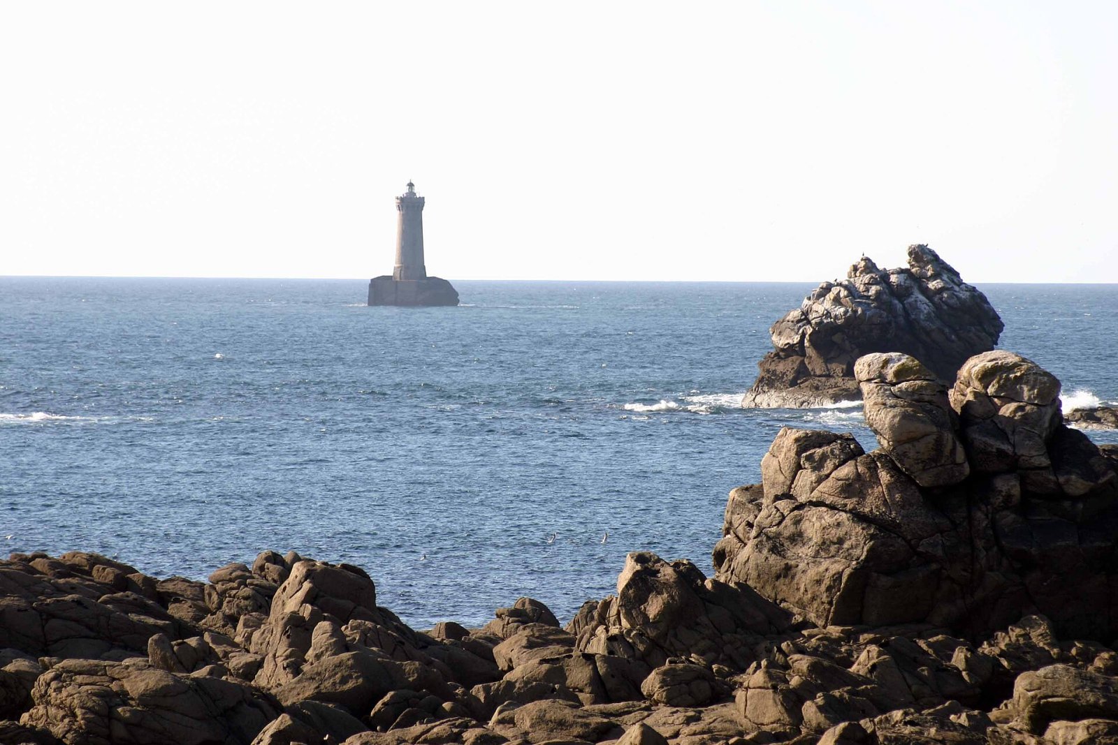 Scopri il Faro di Phare du Four a Porspoder, Bretagna — La Porte-du-Der