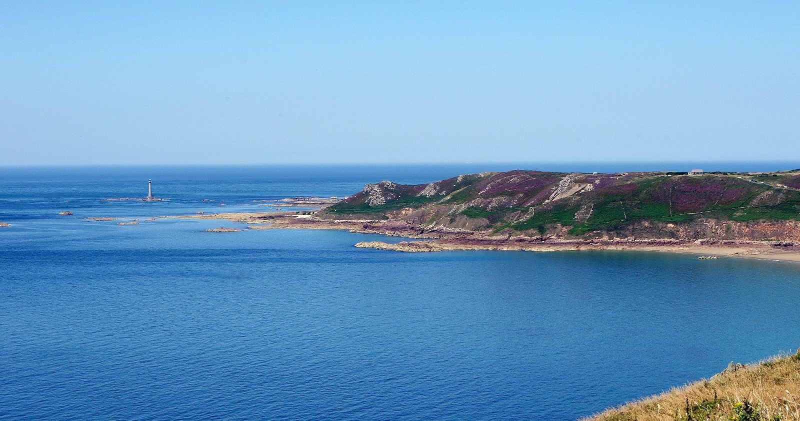 Discover the Cap de la Hague Lighthouse in Auderville - Méréaucourt | Secret World Trip Planner