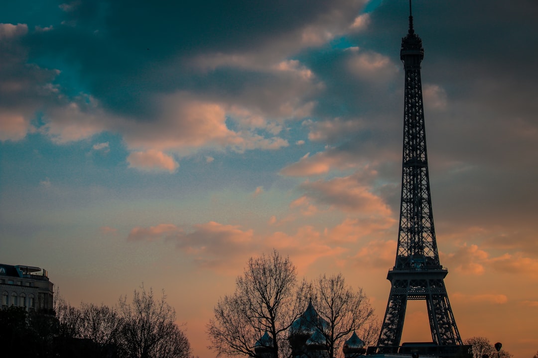 Entdeckung des Pariser Observatoriums: Ein Himmelserlebnis - 77 Av. Denfert Rochereau | Secret World Trip Planner