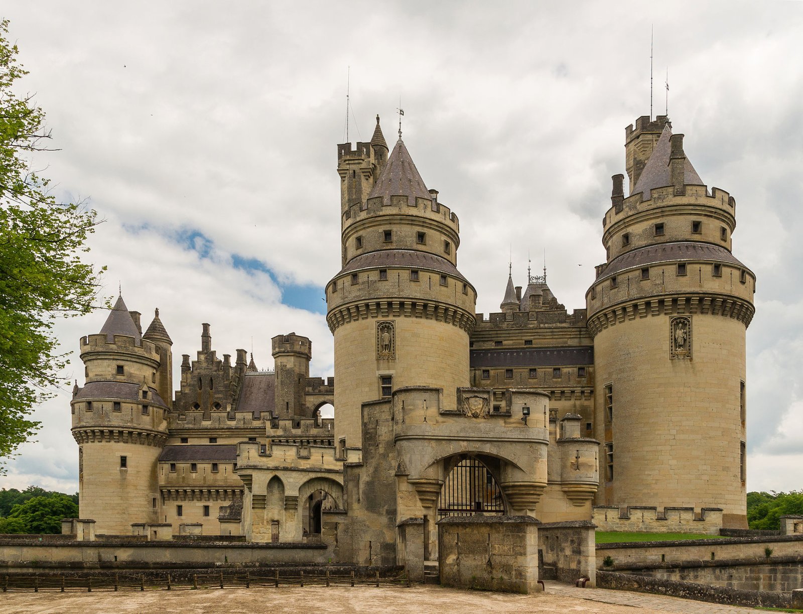 Discover the Charm of Château de Pierrefonds in Occitanie - Pierrefonds | Secret World Trip Planner